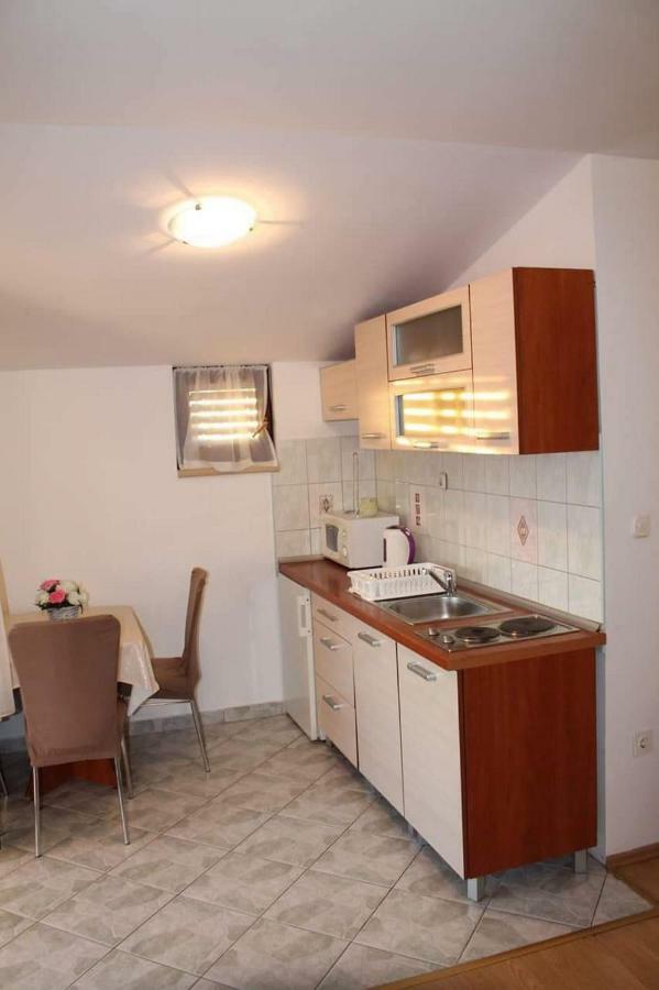 Apartmani Jaman วรซี ภายนอก รูปภาพ