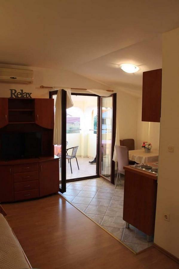 Apartmani Jaman วรซี ภายนอก รูปภาพ
