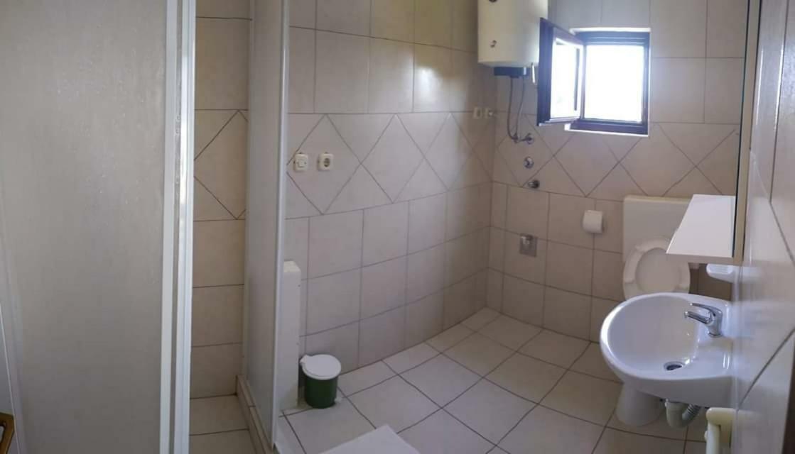 Apartmani Jaman วรซี ภายนอก รูปภาพ